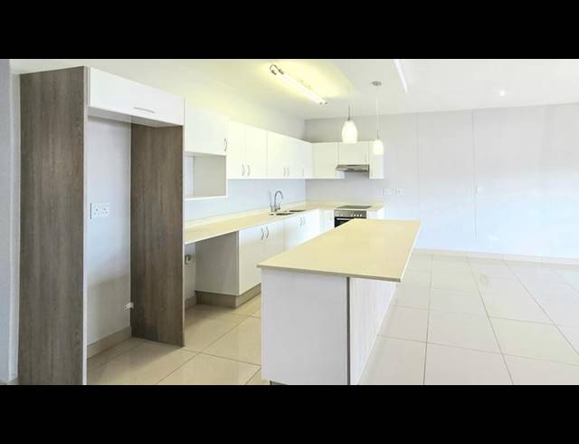 3 BEDROOM APARTMENT FOR SALE IN UMHLANGA RIDGE